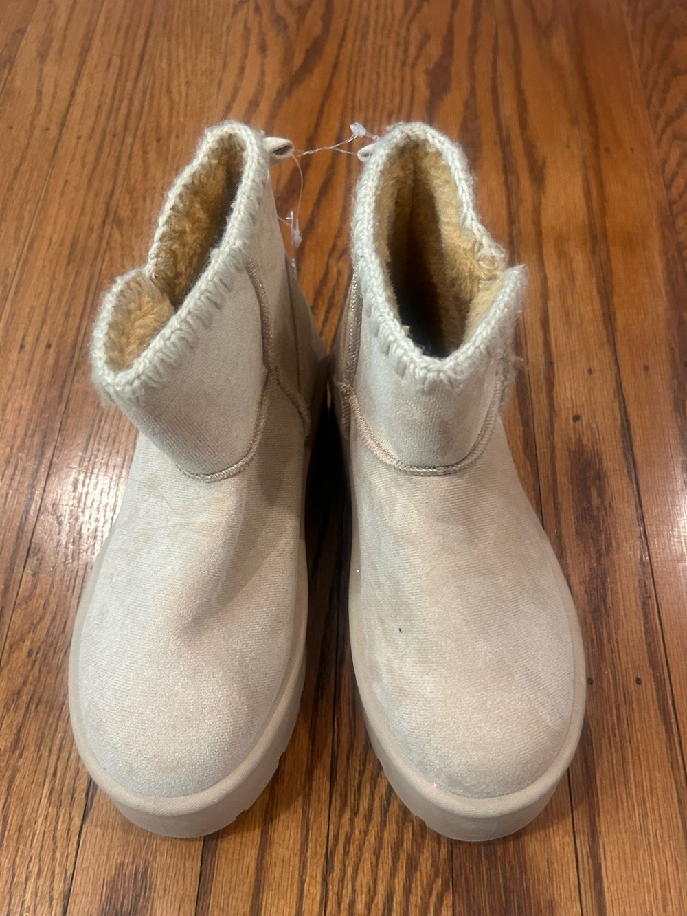 Danskin Cream Fleece-Lined Ankle Boots